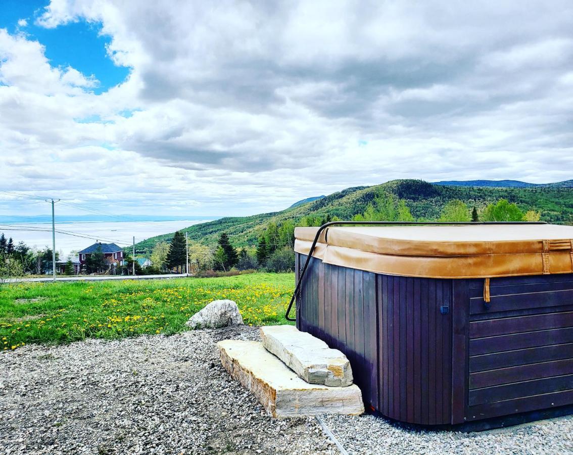 Maison Accueillante - Spa, Fleuve Et Montagnes! Petite-Riviere-Saint-Francois Buitenkant foto