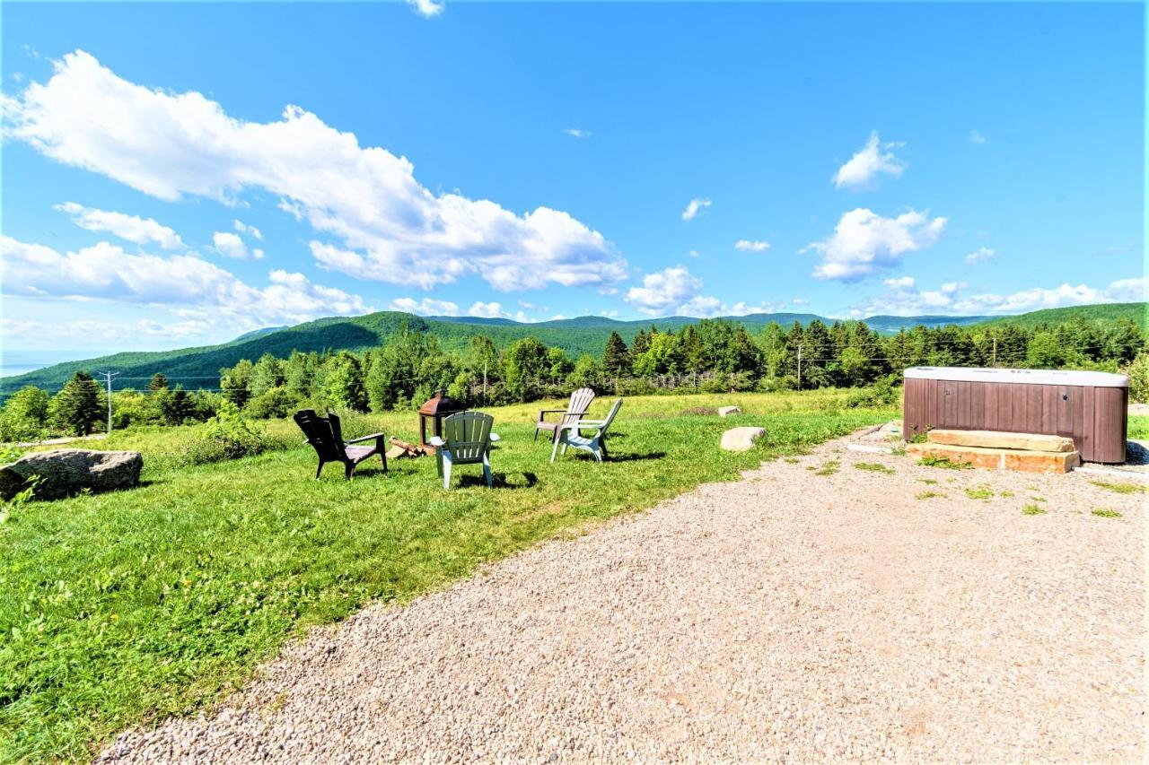 Maison Accueillante - Spa, Fleuve Et Montagnes! Petite-Riviere-Saint-Francois Buitenkant foto